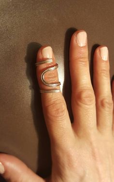 Mallet Finger Ring Splint Sterling Silver - Etsy Colombia Hand Splint, Mallet Finger, Gold Jewelry Prom, Old Jewelry Crafts, Double Rings, Metal Stamped Jewelry, Medical Jewelry, Sunflower Jewelry, I'm Broke