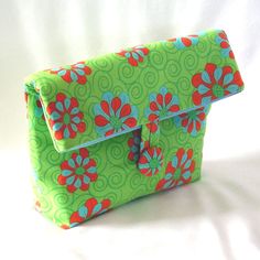 Green Cosmetic Bag Makeup Bag Purse Organizer Clutch Purse Rectangular Bag With Snap Closure As Gift, Pouch Bags With Snap Closure As Gift, Green Clutch Coin Purse For Travel, Gift Pouch Bag With Snap Closure, Travel Green Clutch Coin Purse, Green Travel Clutch Coin Purse, Green Travel Coin Purse Clutch, Rectangular Coin Purse With Snap Closure, Handmade Green Coin Purse For Travel