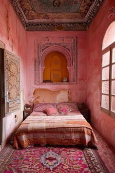 Whimsigothic Interior, Andalusian Houses, Moroccan Bedroom Ideas, Interior Design Indian, Moroccan Bath, Moroccan Riad, Moroccan Room, Different Interior Design Styles, Moroccan Bedroom