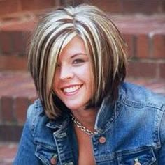 So cute!! Love the cut and color. Cute Hair Colors For Pale Skin, Root Melt Highlights, Highlights For Bob Haircut, Blonde Hilights On Dark Brown Hair, Chunky Blonde Highlights, Frosted Hair, Blonde Highlights On Dark Hair, Hair Highlights And Lowlights, Short Hair Highlights