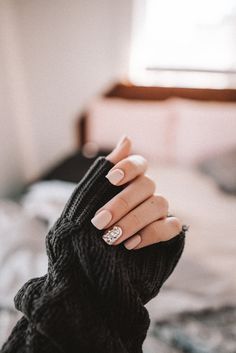 10 Simple Changes That Can Enhance Your Appearance — AlwaysMoodyBlogs Ja I Ty, Nagellack Trends, Nagel Tips, Pink Gel, Thanksgiving Nails, Manicure At Home, Fall Nail Designs, Valentine's Day Nails, Valentines Nails