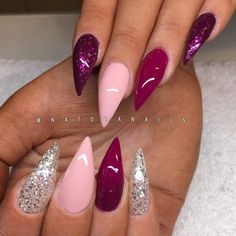 Magenta Nails, Pointy Nails, Stiletto Nails Designs, Diamond Dust, Sparkle Nails, Short Nail Designs, Beautiful Nail Designs, Hot Nails, Fabulous Nails