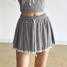 Grey Cotton Pleated Skirt | Jennie - BlackPink Grey M Casual High Waist Tennis Skirt With Elastic Band, Casual Mini Pleated Skirt With Elastic Waistband, Spring Cotton Mini Skirt With Drawstring, Spring Short Skirt With Drawstring, Short Drawstring Skirt For Spring, Spring Short Drawstring Skirt, Casual Mini Skirt With Drawstring, Spring Drawstring Short Skirt, Casual Skort With Drawstring