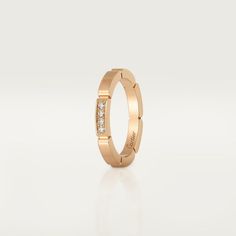 Cartier - Maillon Panthère wedding band - Ring Woman Pink gold/Diamond - Maillon Panthère wedding band, 18K rose gold, set with 4 brilliant-cut diamonds totaling 0.05 carat. Width: 2.5 mm. Thickness: 2 mm. Cartier Maillon Ring, Gold Office, Party Style, Office Style, Gold Set, Chain Ring, Ring Ring, Office Fashion, Party Fashion