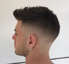 Low Fade Haircut Men's, Temp Fade Haircut, Balding Mens Hairstyles, Straightening Curly Hair, Low Fade Haircut, Summer Cut, Mens Hairstyles Thick Hair, Low Fade, Faded Hair