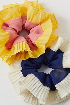 Oversized for an absolute statement, this two-tone scrunchie is featured in a jumbo size with pleated trim for the perfect touch of texture. **Features:** Oversized style, scrunchie design, ribbed interior, pleated trim **Why We | Presley Scrunchie by Free People Shein Scrunchies, Schruncies Aesthetic, Preppy Scrunchies, Sewing Branding, Scrunchies Business, Fall Scrunchies, Scrunchies Aesthetic, Romantic Minimalist, Oversized Scrunchie