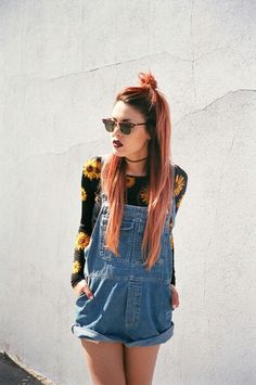 love the hair Cute Hipster Outfits, 1990 Style, Pakaian Hipster, Fashion Guys, Goth Outfit, 90s Fashion Grunge, Hipster Style