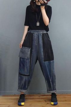 Accessory: No Overview: (1)Elastic Waist Fit &Sizing: Non- Stretchable #denim #momjeans #baggyjeans #straightlegs Boyfriend Pants Outfit, Kind Boyfriend, Stone Wash Jeans, Shop Street, Boyfriend Pants, Mori Girl Fashion, Diy Clothes Design, Big Pockets, Denim Patterns