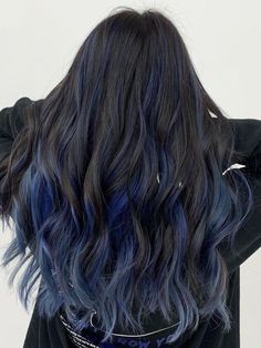 Blue Brown Hair, Blue Hair Highlights, Dyed Hair Blue, Blue Ombre Hair, Dark Blue Hair, Hair Color Underneath, Hair With Highlights, Black Hair With Highlights, Psychology Student