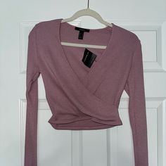 Forever 21 Cropped Long Sleeve Mauve Sweater Top (Size Medium) Purple Long Sleeve Stretch Crop Top, Purple Stretch Long Sleeve Crop Top, Mauve V-neck Top For Fall, Purple Long Sleeve Trendy Tops, Trendy Long Sleeve Purple Top, Trendy Purple Long Sleeve Tops, Trendy Cropped Purple Tops, Trendy Purple Cropped Top, Purple Long Sleeve Tops For Night Out