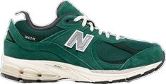 New Balance Outfit, New Balance 2002r, Sneakers Green, Green Sneakers, Mesh Sneakers, Leather Logo, New Balance Sneaker, Luxury Streetwear, Forest Green