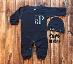 Baby Boy Coming Home Set Newborn Boy Romper Monogrammed Baby Baby Onesies For Boys, Boy Onsies, Baby Boy Monogram, Sublimacion Ideas, Boy Monogram, Custom Baby Onesies, Cricut Baby, Baby Sleepers, Baby Monogram