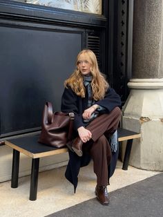 Causal Chic, Burgundy Bag, Preppy Outfit, Women's Casual Style, Comfy Casual, Cloth Bags, Casual Chic, Chic Style, Casual Outfits