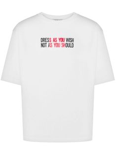 white/black/red cotton soft jersey slogan print logo print to the rear crew neck short sleeves straight hem Moschino T Shirt, T Shirt Vest, Print Logo, Logo Print, Moschino, Cotton T Shirt, Printed Cotton, Black Red, Cotton Tshirt