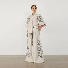 Elevate your spring wardrobe with our High Waist Wide-Leg Casual Lady Suit. This suit exudes elegance and sophistication, featuring intricate embroidery print and a comfortable cotton linen material. Perfect for casual outings or a casual business setting, this suit is a must-have for the Spring 2024 season. Oversize Pants, Wide Leg Pant Suit, Lapel Top, Holiday Clothes, Wide Leg Palazzo Pants, Shirt Pant Set, Printed Wide Leg Pants, Shirt Embroidery, Flower Tops