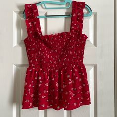 Shein Red Floral Top Smocked Bust With Peplum Size Medium New Never Worn 3 For $15 Bundle 3 Items With This Sale And I’ll Send You An Offer! Red Ruffle Top, Red Floral Top, Tops Shein, Denim Tank Top, Green Tank Top, Ruffled Top, Smocked Top, Bow Detail Dress, Knee High Leather Boots