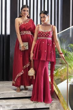 Sharara For Bridesmaid, Kurta Sharara Designs, Sharara Look For Wedding, Sharara Set Designs, Sharara Set Indian Weddings, Kurta Set For Wedding, वेस्टर्न ड्रेस, Chiffon Sharara, Choker Dupatta