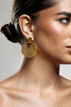 Cheryl | Gold Round Drop Earrings Chic Metal Jewelry For The Beach, Chic Metal Jewelry For Beach, Chic Beach Metal Jewelry, Round Metal Earrings For The Beach, Gold Metal Hoop Earrings For Beach, Round Metal Earrings For Beach, Modern Gold Earrings For Summer, Gold Pierced Hoop Earrings For Beach, Modern Gold Jewelry For The Beach