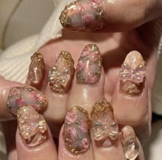 Vintage Flower Nails, Marie Antoinette Nails, Coquette Room Decor, Kutek Disney, Coquette Room, Hello Nails