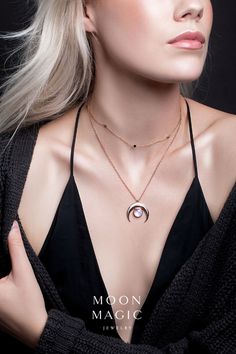 Discover 50+ magical silver and gold Moonstone necklaces and layer them the way they will draw the attention to your neck and will also inject some Moon Child vibes to your look. Cute Layered Necklaces, Moon Necklaces, Diamond Bar Necklace, Moonstone Pendant Necklace, Layered Necklaces Silver, Natural Stones Necklace, Synthetic Opal, Moonstone Bracelet, Crescent Moon Necklace