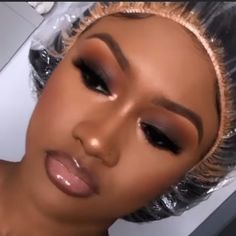 Birthday Makeup Looks, Face Beat Makeup, Brown Girls Makeup, Natural Glam Makeup, Glitter Makeup Looks, Soft Makeup Looks, Prom Makeup Looks, Makeup For Black Skin, Brown Skin Makeup