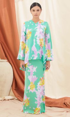 Baju Kurung Moden Style, Periwinkle Purple, Discover Your Style, Pistachio Green, Contemporary Outfits, Fashion World, Jade Green