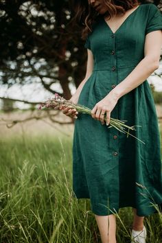 Linen Dress for Women With Wooden Buttons A Silhouette - Etsy Frock Styles, Simple Frock Design, Simple Frocks, Frock For Women, Trendy Dress, Frock Design, Wooden Buttons, Mode Inspo, Dress Silhouette