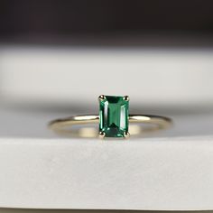 Small Engagement Rings Emerald, Engagement Ring Gold Simple, Emerald Ring Simple, Emerald Engagement Ring Gold, Engagement Rings Emerald, Emerald Band Ring, Cocktail Party Decor, Small Engagement Rings, Jewelry Design Studio