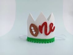 First Year Down crown for your baby's birthday! Perfect for photo shoot or birhtday party! Crowns are attached to a white elastic headband and meant to be worn around the back of the head, behind the ears (not under chin. Сrown size: height 2,56 inch (6,5 сm)and width 2,56 inch (6,5 cm) Please contact me if you have any questions regarding color of crown or regarding the number indicating the age and if you wish I will create a similar product but in the color you want. Fun White Party Supplies For Birthday, White Fun Party Supplies For Birthday, Fun White Birthday Party Supplies, Playful White Party Supplies For First Birthday, Cute White Party Supplies For Gifts, Cute White Party Supplies For Gift, Back Of The Head, Football Birthday, 1st Year