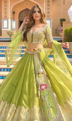 Best Indian Wedding Dresses, Royal Romance, Mehndi Outfit, Haldi Function, Indian Bridesmaid Dresses, Function Dresses, Mehendi Outfits