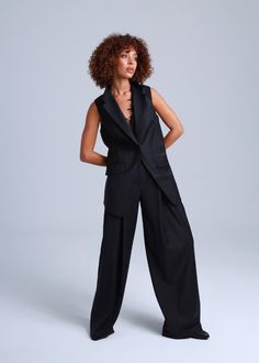 Virgin Wool Suit Liza - ETNA Shirts Suit Classic Black Pantsuit For Semi-formal Occasions, Workwear Pantsuit In Suiting Fabric, Elegant Black Pantsuit For Semi-formal Occasions, Modern Structured Pantsuit For Formal Occasions, Black Structured Suit For Formal Occasions, Black Structured Suits For Formal Occasions, Elegant Black Pantsuit With Suit Collar, Elegant Black Business Casual Pantsuit, Tailored Luxury Three-piece Suit For Work