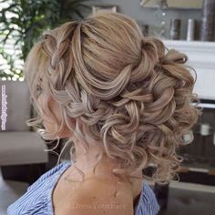 Summer Wedding Hairstyles, Quinceanera Hairstyles, Romantic Hairstyles, Bridal Hair Updo, Quince Hairstyles, Wedding Hair Inspiration, Bridal Updo, Penteado Cabelo Curto, Wedding Hairstyles Updo