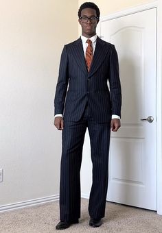 Men Business Outfits Classy, 50s Suits Mens, Vintage Suits For Men, Hollywood Suits, Blazer Men Outfit, British Suit, Turtleneck Suit