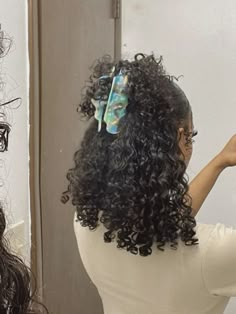 Dominican Hairstyles, Dominican Hair, Natural Girl, Cute Curly Hairstyles, Hairstyle Inspo, Girls Natural Hairstyles, Curly Hair Styles Easy, Clip Hairstyles