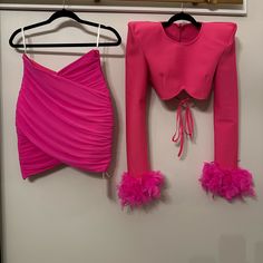 This Is A 2 Piece Dress! New With Tags. Bought And Didn’t End Up Wearing It!! Hoping Someone Else Can Use It! Hot Pink Latex Dress, Pink Outfit Women, Hot Pink Accessories, Dresses Hot Pink, Concert Dress, Hot Pink Outfit, Camp Fashion, Cotton Jersey Dress, Linen Shift Dress