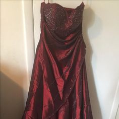 Size 6 Only Used Once, Very Gently Used..It’s A Long Dress Jovani Dresses, Dresses Party, Long Dress, Colorful Dresses, Party Dress, Prom Dresses, Prom, Size 6, Womens Dresses