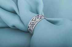 This Handcrafted Viking Style Band features a unique pattern inspired by Norse ornament jewelry. With its distinctive design, this ring is perfect for those who want to make a bold statement. It is handmade with care and crafted from high-quality materials. The Scandinavian and Nordic influences add a touch of Viking charm to this piece. Embrace your inner warrior and showcase your love for ancient traditions with this stunning ring. ★ SIZE and WEIGHT ★ This ring can be made almost in any size y Urnes Style, Viking Ornament, Viking Pattern, Norse Jewelry, Scandinavian Jewelry, Celtic Culture, Ancient Vikings, Swedish Style, Celtic Patterns