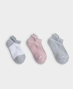 A multi-pack of our new and improved trainer socks. Made from breathable organic cotton blend. Built-in anti-blister heel panel and arch support. Cushioned heel and toe to absorb impact during exercise. Pack of 3 pairs. Style Code: SB8984Colour: Light Grey Marl Sporty Breathable Gray Socks, Non-slip Comfortable Socks For Gym, Comfortable Non-slip Workout Socks, Sports Socks Women, Non-slip Lightweight Workout Socks, Gray Non-slip Sports Socks, Chinti And Parker, Stylish Logo, Sweaty Betty