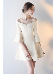 Gorgeous Off Shoulder Short Champagne Party Dress with Sleeves Simple Prom Dress Short, Champagne Party Dress, Short Yellow Dress, Trendy Dress Styles, Party Dresses With Sleeves, Gowns Short, Dress With Bell Sleeves, Mini Homecoming Dresses, Champagne Party