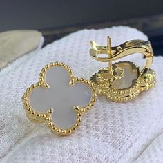 Custom Van Cleef & Arpels 18K Gold  Alhambra Earrings Paved Diamonds Can Cleef Earring, Model Earrings, Antique Jewellery Designs, Mini Earrings, Earring Ideas