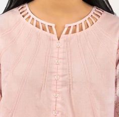 Neck Designs For Women, New Neck Designs, Fusion Outfits, Womens Winter Dresses, Flannel Fashion, Simple Kurta Designs, Trendy Shirt Designs