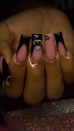 19th Bday Nails, Square Nails With Charms, 19th Birthday Nails Ideas, 18th Birthday Nails Acrylic, 18th Birthday Nails Ideas, 18th Nails, Aesthetic Piercing, Acrylics Ideas, Nba Artwork