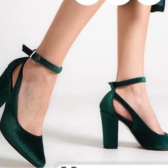 Stunning Handmade Emerald Green Velvet Heels With Ankle Straps. Made In Turkey. Size 39. But Runs A 1/2 Size Small. Fits More Like A True Size 8. Heel Height 3.5” Green Block Heels With Heel Strap For Evening, Green Round Toe Block Heels For Evening, Green Block Heels With Round Toe For Evening, Green Block Heels With Ankle Strap For Formal Occasions, Green Ankle Strap Heels With Medium Width, Green Ankle Strap Heels Medium Width, Green Closed Toe Block Heels For Formal Occasions, Green Pointed Toe Block Heels, Elegant Green Ankle Strap Block Heels