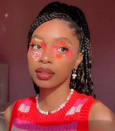 De origineelste make-uplooks voor de festivalzomer - ELLE.be Merit Signature Lip, Essence Make Up, Skate Date, 2022 Recap, Influencer Makeup, Essence Makeup, Flower Makeup, Pride Makeup