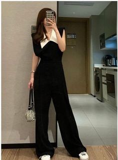 Office Wear Outfit, Tinder Date, It Girl Outfit, Outfit Korean Style, Korean Casual Outfits, Korean Fashion Dress, Classy Fashion, Classy Work Outfits