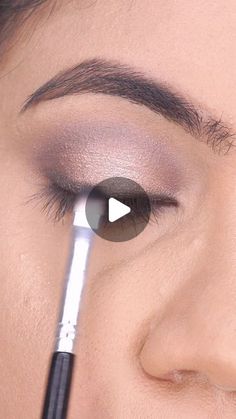 Simran Kaur | Beauty on Instagram: "Glittery eye makeup tutorial 🤍

@colourpopcosmetics gone metallic🤍
Also used:
@pixibeauty endless silky pen in black cocoa
@whatsupbeauty brushes

#wakeupandmakeup #eyeliner #eyemakeup #makeuptutorial 
Eye makeup tutorial, eyeliner, smokey eye, makeup video, step by step makeup, hooded eye makeup, glitter eye makeup, bridal eye makeup" Quick Easy Smokey Eye, Make Up Tutorial Step By Step Videos, Easy Makeup Tutorial Step By Step, Eye Shadow Tutorial Step By Step, Smokey Eye Makeup Step By Step, Makeup Ideas Videos, Eye Makeup Tutorial Eyeliner, Eye Shadowing Tutorial, Eyeliner Smokey Eye