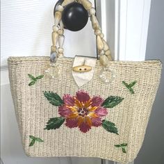 Woven Natural Straw Real Shells Handle Beach Purse With Flower Nwot 12x10. Hand Bag. Ladies. Beach. Vacation. Lined Inside. Inside Zip Pocket. Spring Beach Shoulder Bag With Floral Print, Spring Floral Print Shoulder Bag For Beach, Embroidered Straw Bag For Beach In Spring, Summer Rectangular Shoulder Bag With Floral Print, Beige Flower-shaped Shoulder Bag For Beach, Summer Floral Print Rectangular Shoulder Bag, Floral Print Summer Bags, Summer Beige Floral Print Shoulder Bag, Spring Beach Shoulder Bag With Flower Shape