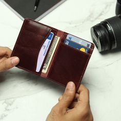 Minimalist Wallets For Men, Mens Card Wallet, Business Card Wallet, Unique Wallets, Wallet Design, Leather Credit Card Holder