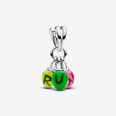 Light up the Upside Down with our Stranger Things Glow-in-the-dark Run Dangle Charm. Hand-painted enamel holiday lights glow in the dark, spelling out R-U-N, the iconic message used by Will Byers to communicate from the Upside Down. Gift it to the ultimate Stranger Things fan in your life or add it to your own collection - before they disappear! - Pandora Stranger Things Glow-in-the-dark Run Dangle Charm - Enamel / Sterling silver / Cubic Zirconia / Multicolor Charms Disney, Pandora Essence, Magic Charms, Sparkle Gift, Disney Charms, Bracelet Tennis, Will Byers, Pandora Silver, Pandora Charm