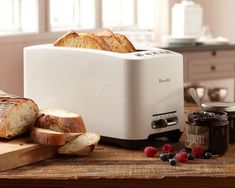 Breville Lift & Look Touch Toaster Breville Toaster, Hot Chocolate Cocktail, Tabitha Brown, Bread Toaster, Chocolate Cocktails, Pizza Maker, Smart Oven, Cooking Sauces, Best Ice Cream